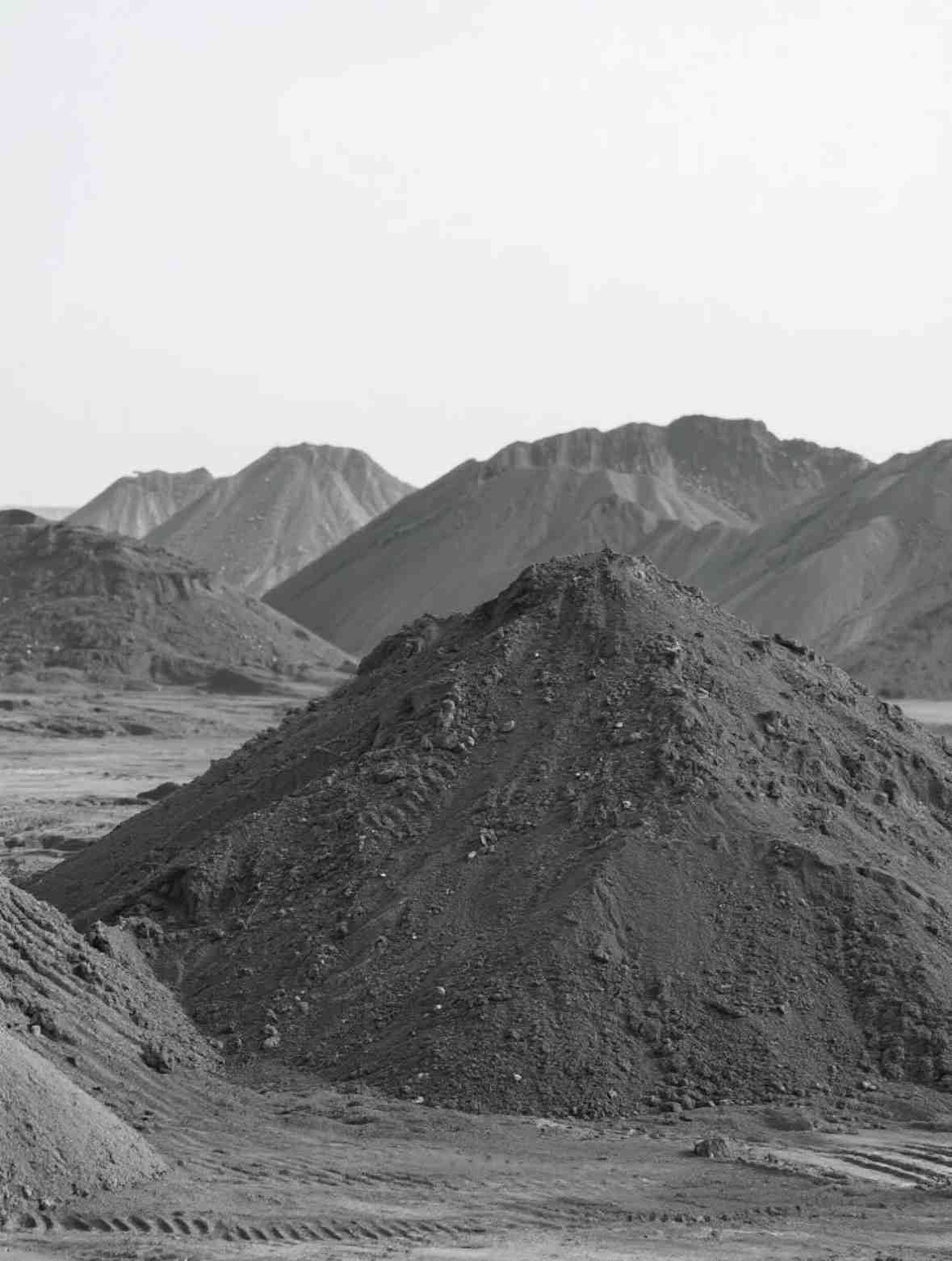 建杰實業(yè)冷壓球粘合劑：解決鋼廠除塵灰處理難題！